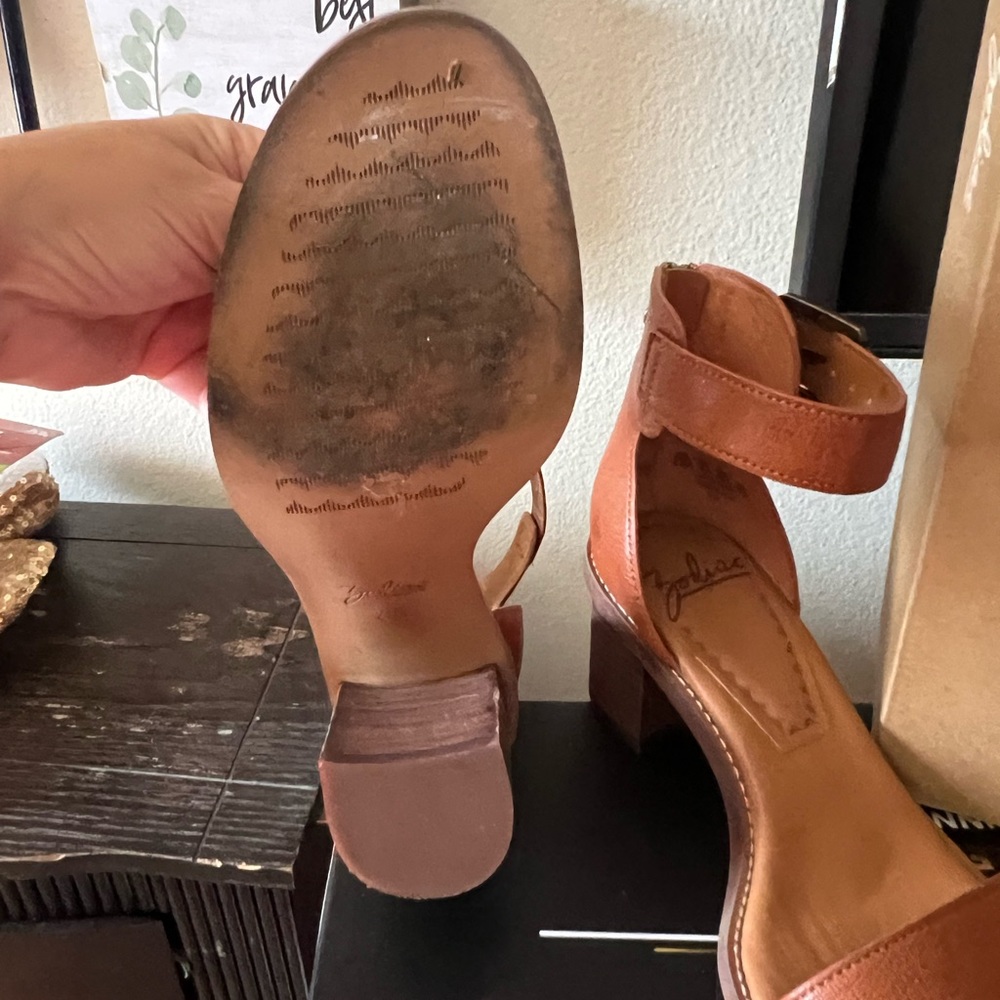Dress sandals